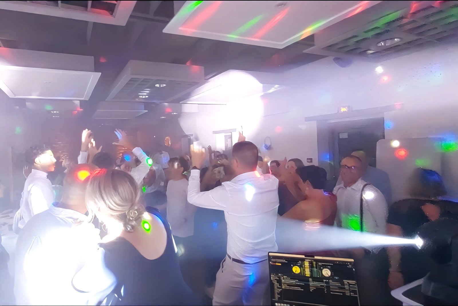 Ambiance DJ Mariage Finistère